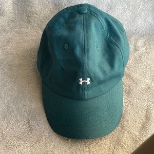 UNDER ARMOUR hat